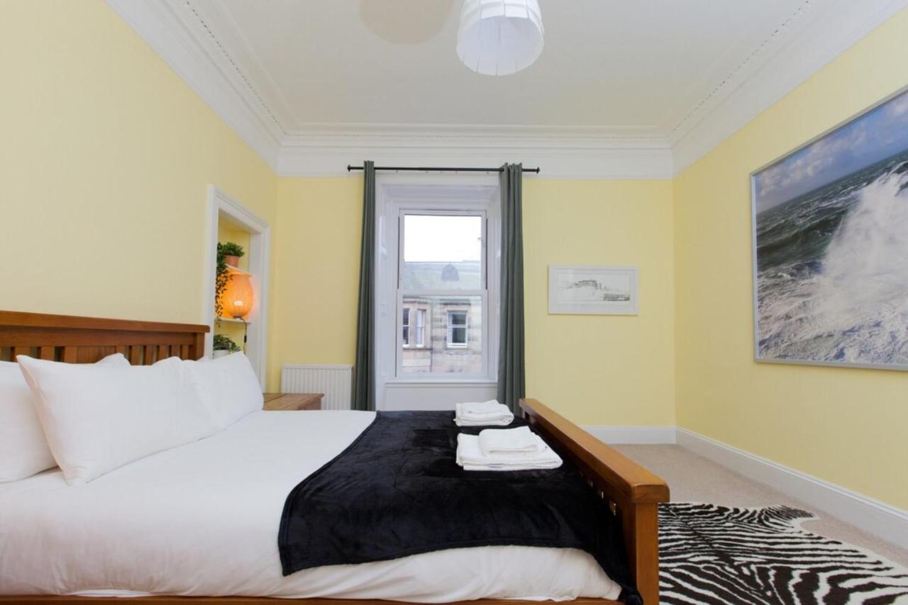Elegant Traditional Edinburgh City Centre Flat Экстерьер фото