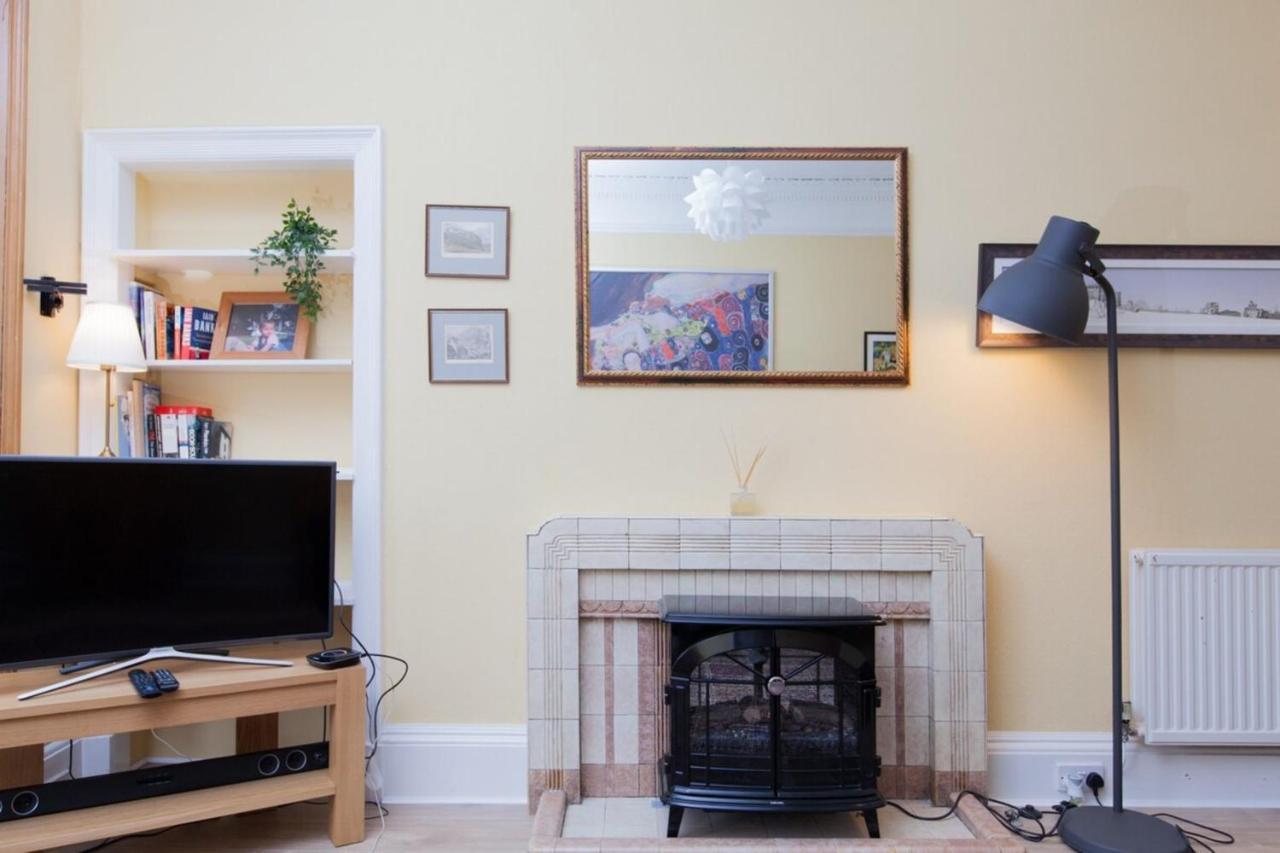 Elegant Traditional Edinburgh City Centre Flat Экстерьер фото